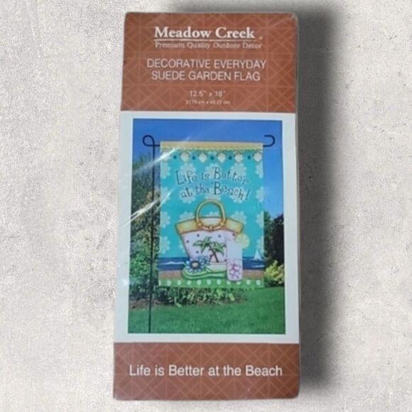 "LIFE IS BETTER AT THE BEACH" GARDEN FLAG - NWT - Picture 1 of 7